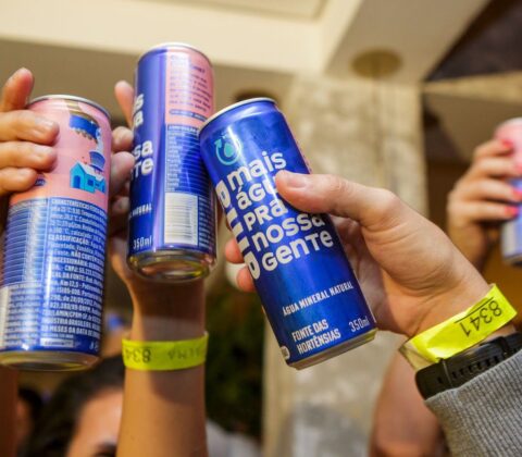 Imagem do post Ambev paga a conta de água nos bares para estimular moderação entre consumidores