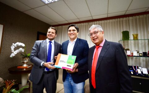 Imagem do post Governo do Estado entrega à Alba proposta orçamentária de 2025