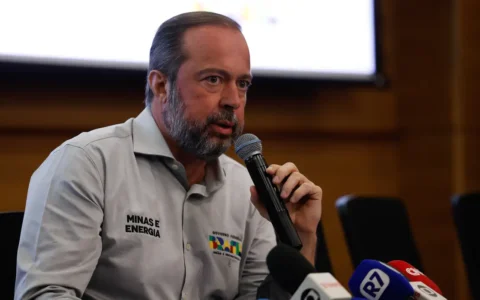 Imagem do post Decisão sobre horário de verão será na terça-feira, diz ministro