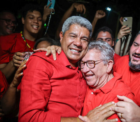 Imagem do post Partidos da base aliada de Jerônimo elegeram 310 dos 417 prefeitos da Bahia