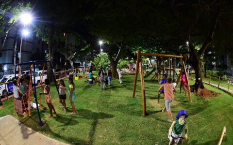 Imagem do post Requalificada, praça do Rio Vermelho é devolvida à população com novas áreas de lazer