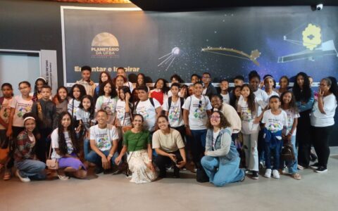 Imagem do post Alunos de projeto apoiado pela Braskem em Camaçari visitam Planetário da UFBA