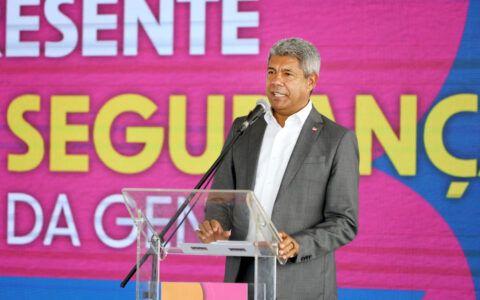 Imagem do post Jerônimo manda recado à oposição na Bahia: “Parecem porta-vozes do crime organizado”