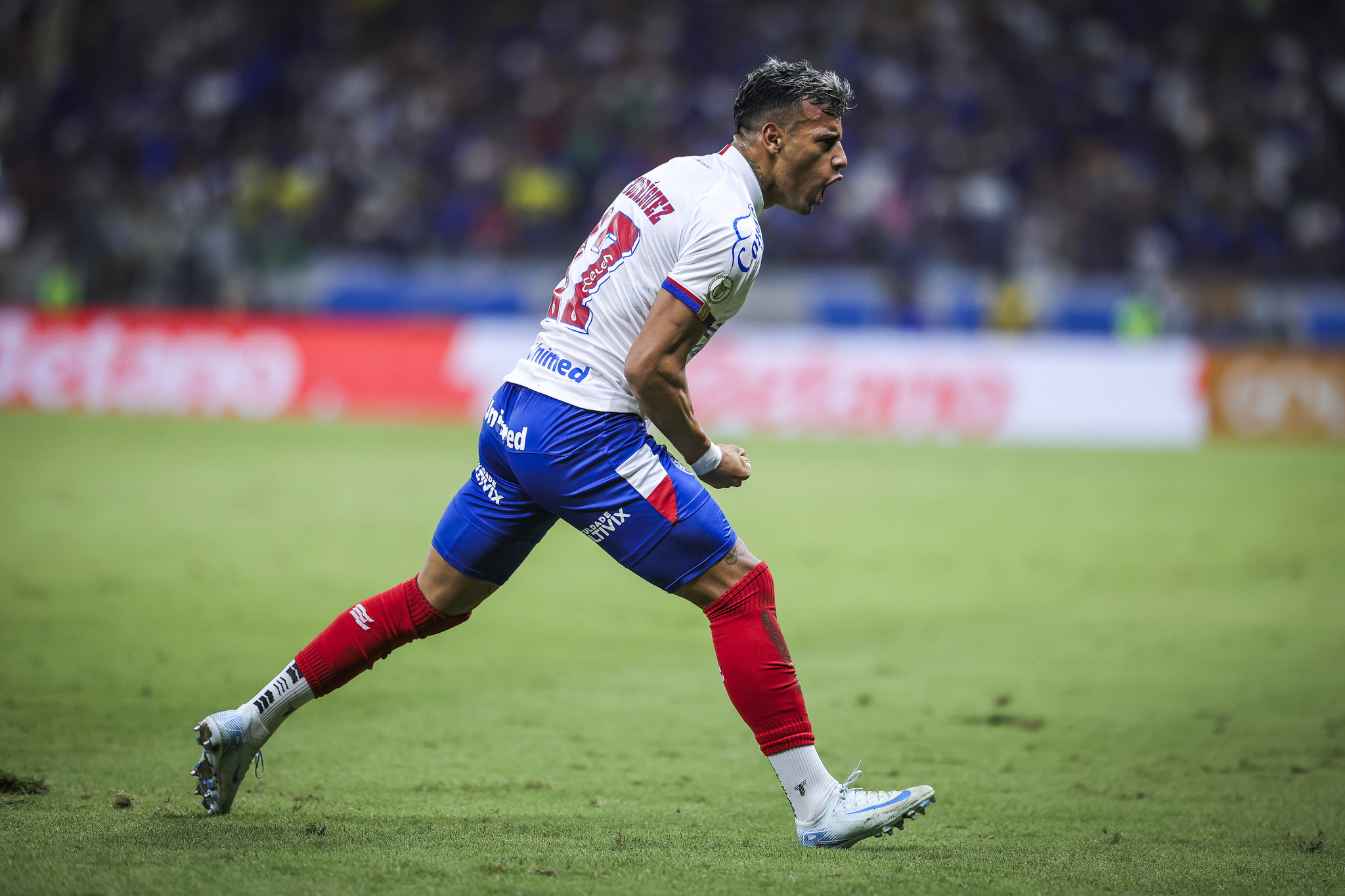 Com gol de Lucho, Bahia arranca empate contra o Cruzeiro