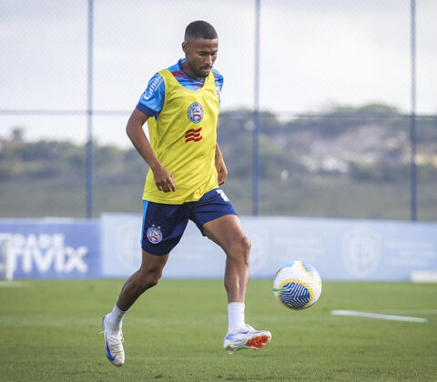 Imagem do post Ademir pede passagem no time titular do Bahia 
