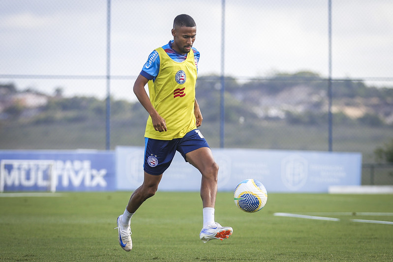 Ademir pede passagem no time titular do Bahia