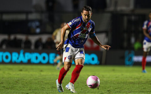 Imagem do post “Temos que rever o que a gente quer e olhar para nós”, brada Everton Ribeiro