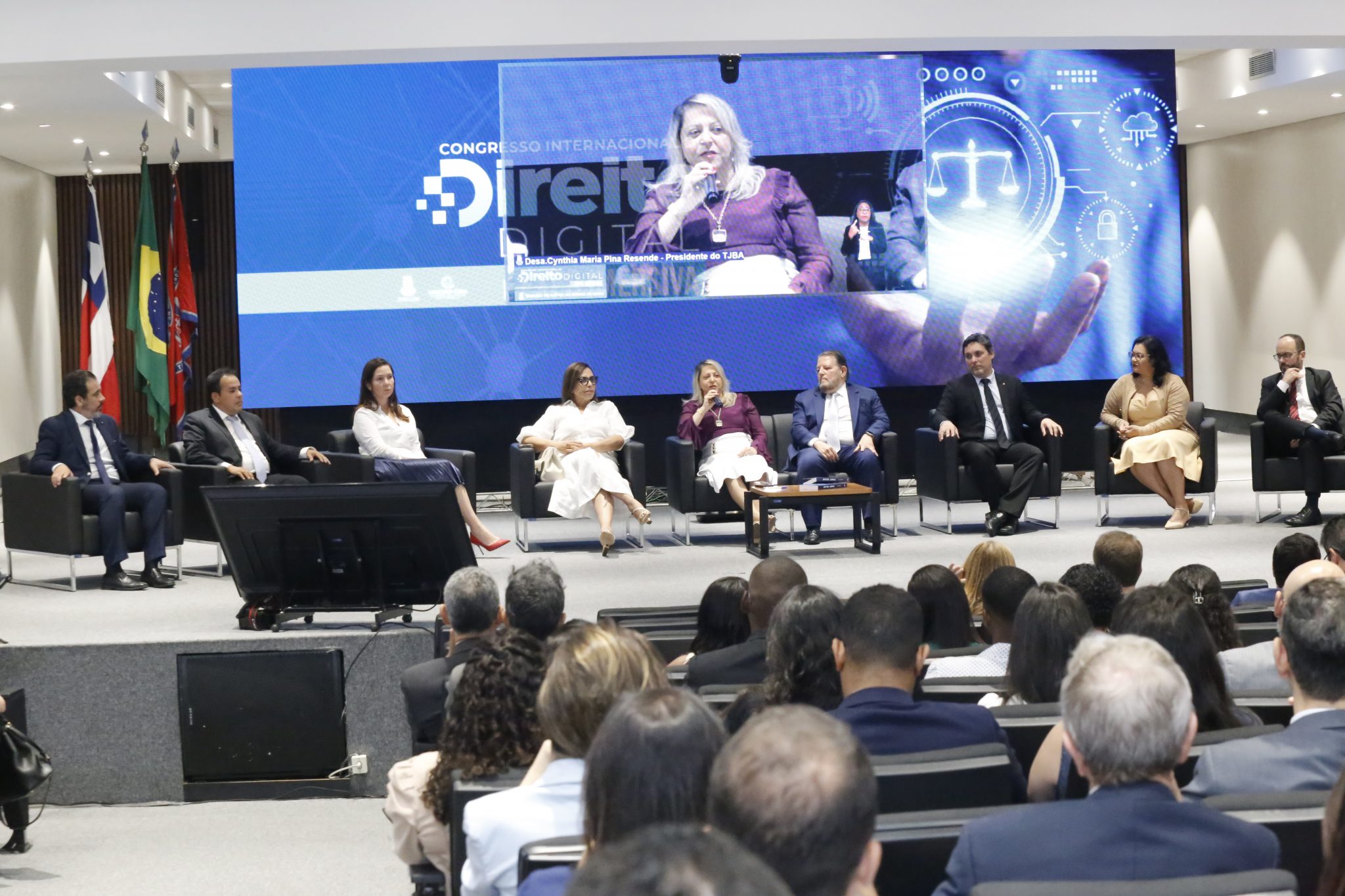 Congresso Internacional de Direito Digital reúne especialistas e lança 11ª edição da Revista Entre Aspas; evento segue até sexta-feira (25)