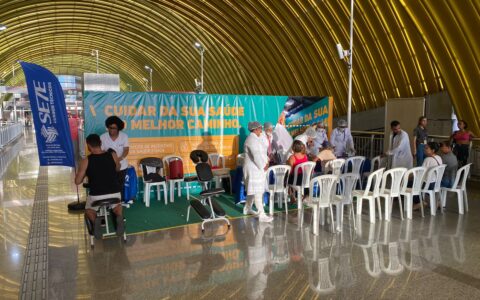 Imagem do post CCR Metrô Bahia e Instituto CCR distribuem kits de higiene bucal na Estação Acesso Norte