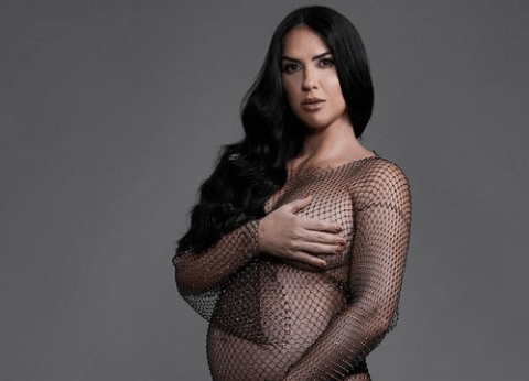 Imagem do post Grávida de Zezé Di Camargo, Graciele Lacerda encanta seguidores ao exibir fotos da barriga