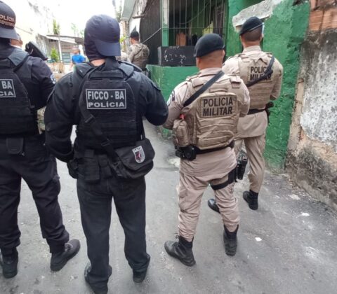 Imagem do post Suspeito de pertencer ao CV que exibia armas nas redes sociais é preso no Nordeste de Amaralina