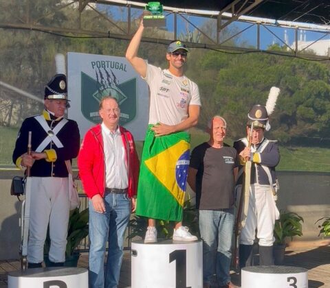 Imagem do post Baiano Bruno Jacob vence Melhor Manobra no Circuito Mundial de Motosurf em Portugal