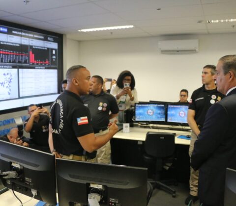 Imagem do post Presidente do TRE visita Centro Integrado de Comando e Controle da SSP