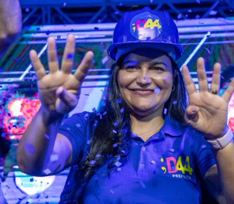 Imagem do post Débora Régis é eleita prefeita de Lauro de Freitas com mais de 60% dos votos válidos