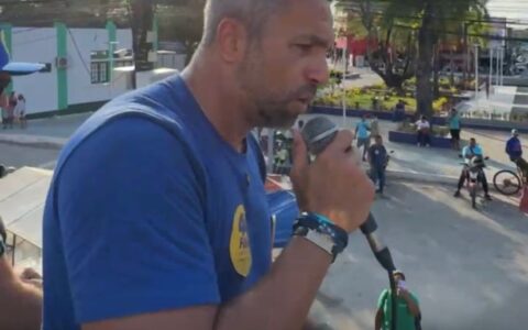 Imagem do post Em giro por Camaçari, Flávio Matos pede chance para a cidade “viver um novo momento”