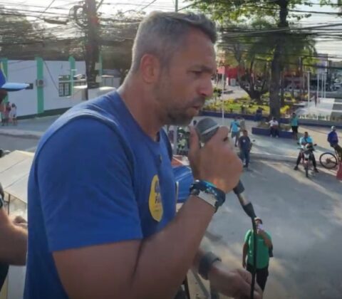 Imagem do post Em giro por Camaçari, Flávio Matos pede chance para a cidade “viver um novo momento”