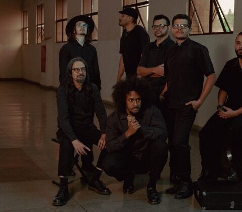 Imagem do post Assis e a Flor de Lótus aposta na MPB com Rock Progressivo na faixa “Dádiva e Vã”