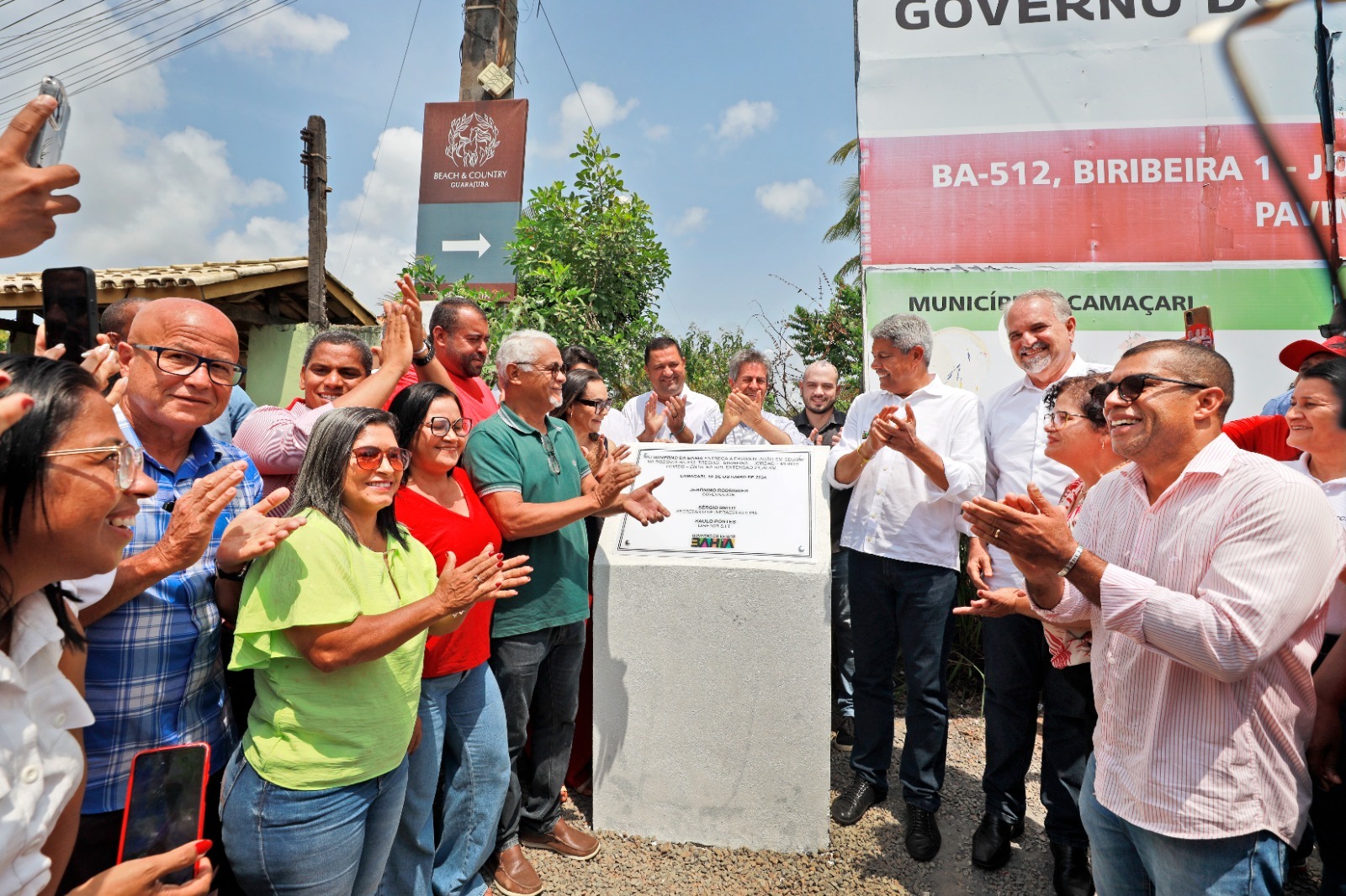 Governo do Estado impulsiona desenvolvimento regional de Camaçari com entrega pavimentação da BA-512