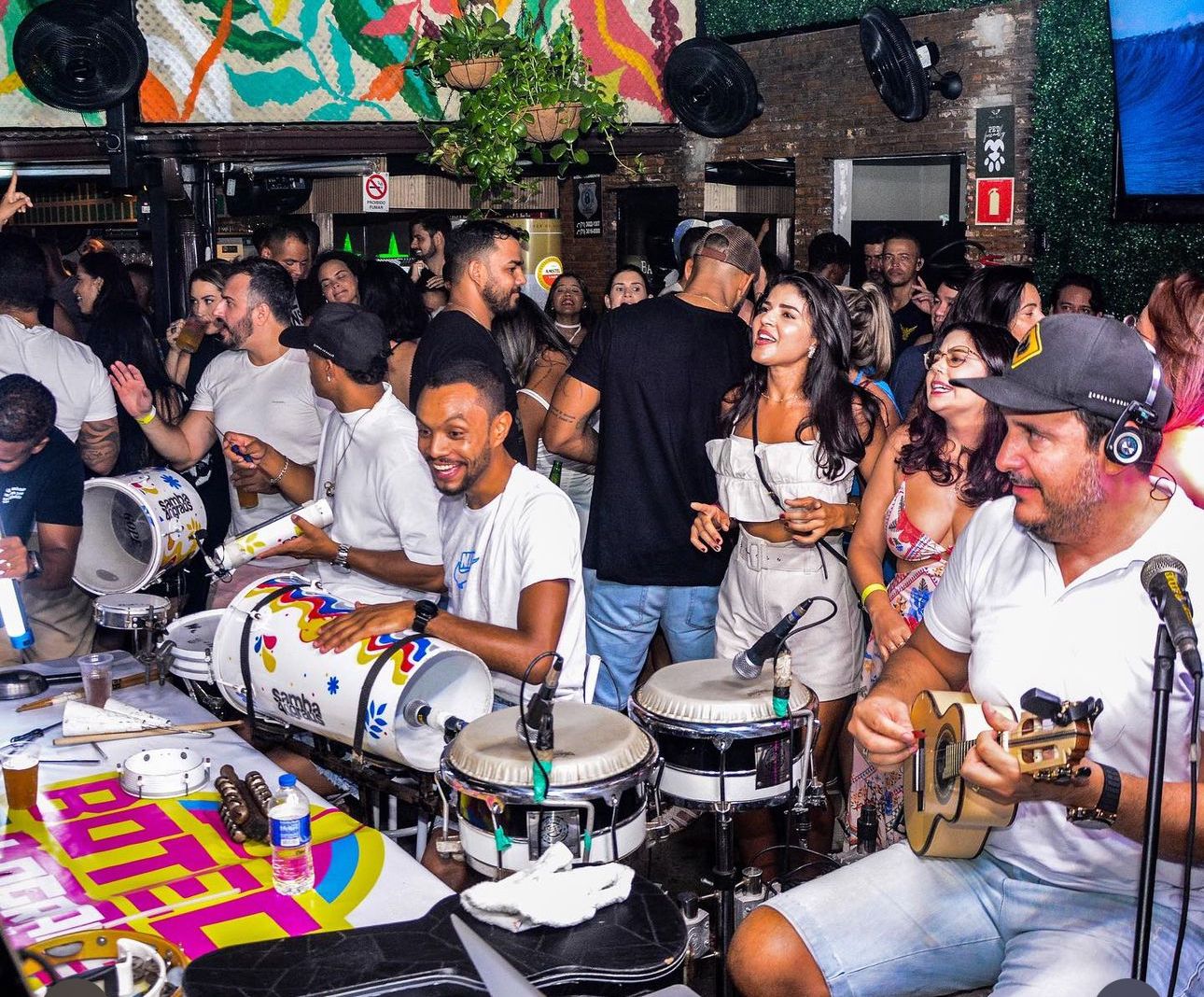 Partiu Pagode promete agitar as tardes de domingo em Piatã, no Sotero Beach Bar