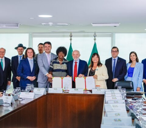 Imagem do post Educação em Foco: Lula Sanciona Projeto de Lei da deputada Alice Portugal em Homenagem a Anísio Teixeira