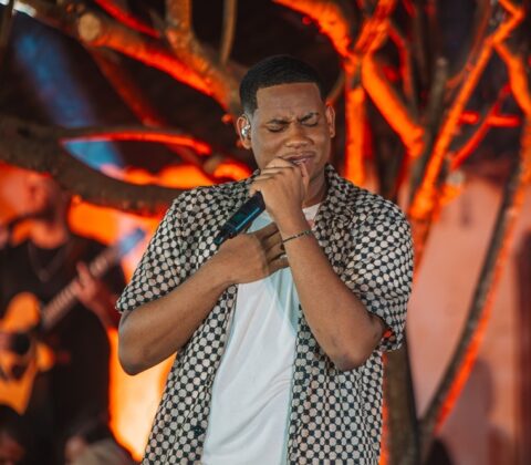 Imagem do post Netto Brito celebra 1 milhão de visualizações da música “Tenho Medo”