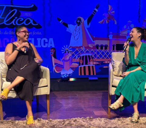 Imagem do post Thalita Rebouças defende na FLICA que, quando o livro é bom, não há tela certa