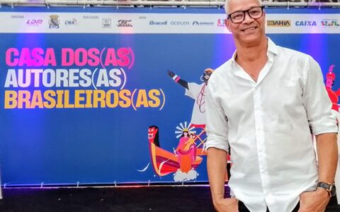 Imagem do post Participação do escritor Eliezer de Santana Santos é destaque na Casa dos Autores da FLICA