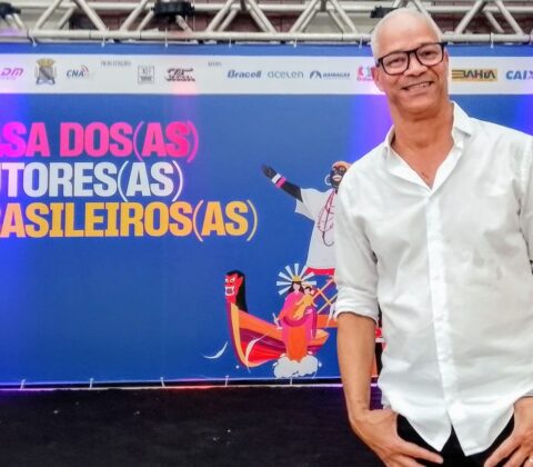 Imagem do post Participação do escritor Eliezer de Santana Santos é destaque na Casa dos Autores da FLICA