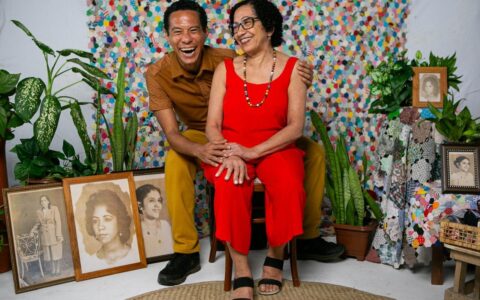 Imagem do post Espetáculo “Minha mãe e eu, e a mãe da minha mãe” marca encontro no palco entre o ator Fábio Vidal e sua mãe Rosvanda Melo