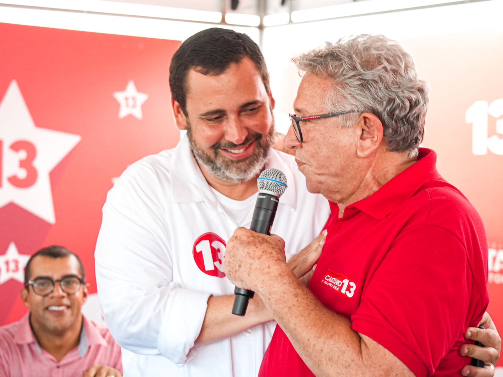 “Uma vitória com a cara e a cor do PT”, comemora presidente do PT sobre eleição de Caetano