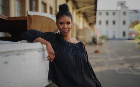 Imagem do post Salvador recebe o lançamento do primeiro livro da escritora alemã Josephine Apraku traduzido para o português