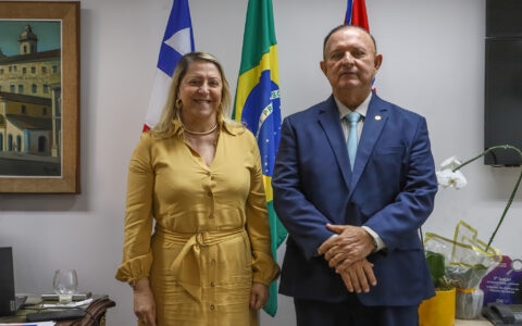 Imagem do post Presidente do TJBA recebe visita institucional de Adolfo Menezes 