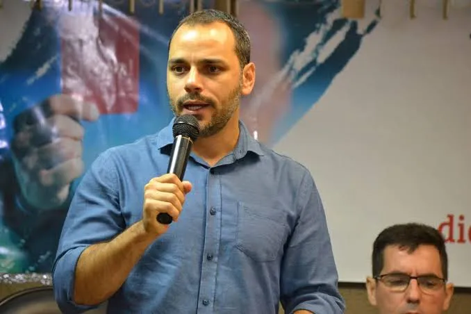 Augusto Vasconcelos detona tarifaço de Trump