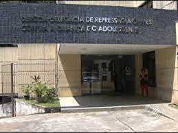 Adolescente de 11 anos denuncia namorado da mãe por estupro