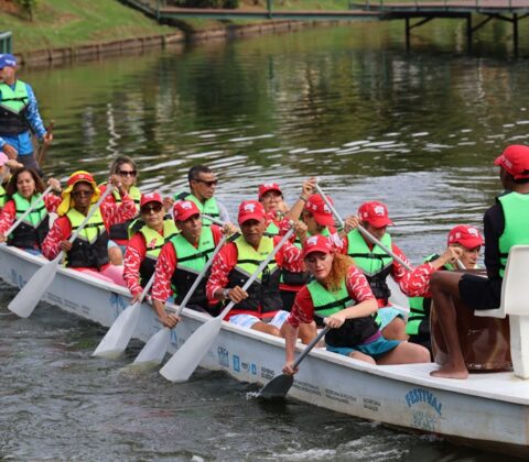 Imagem do post Projeto Dragon Boat, no Dique do Tororó, recebe profissionais de Saúde para bate-papo sobre cuidados e prevenção ao câncer de mama