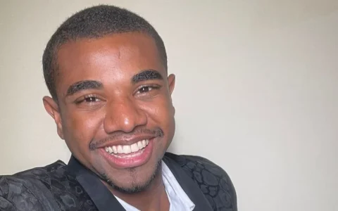 Imagem do post Davi Brito aparece nas redes pedindo PIX e causa polêmica