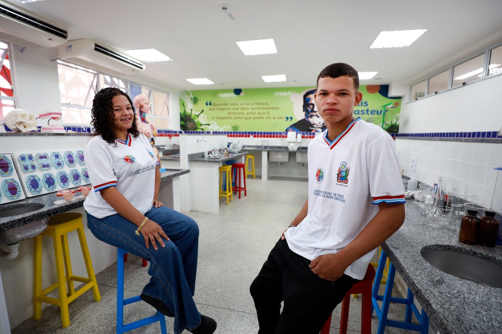 Governo do Estado entrega obras nas áreas de educação e segurança no município de Cafarnaum