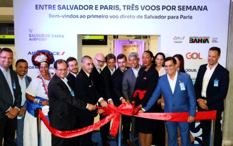 Imagem do post Recepção de 350 passageiros marca início dos voos diretos entre Salvador e Paris