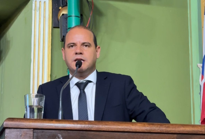 Randerson Leal apresenta mais de 100 propostas e faz balanço dos projetos aprovados