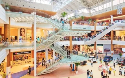 Imagem do post Veja o que abre e o que fecha no feriado dos comerciários