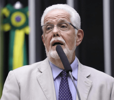 Imagem do post “Estelionato eleitoral”, diz Solla sobre aumento de impostos em Salvador