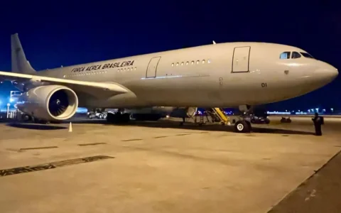 Imagem do post Quarto voo da FAB com 211 repatriados do Líbano chega a São Paulo