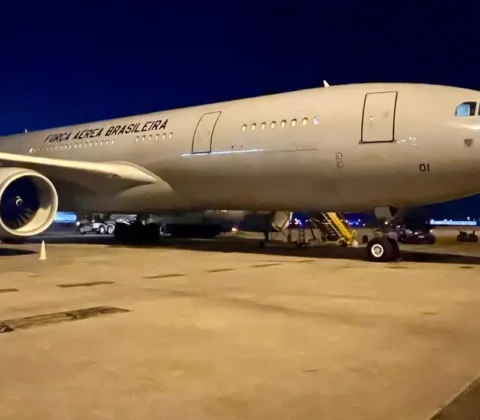 Imagem do post Quarto voo da FAB com 211 repatriados do Líbano chega a São Paulo