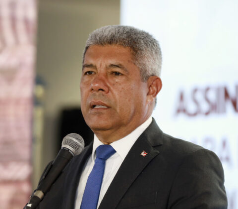 Imagem do post Jerônimo revela posicionamento sobre PEC da redução da jornada de trabalho; confira