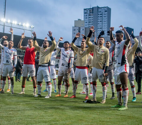 Imagem do post Vitória enfrenta o Botafogo no Engenhão em busca da salvação na Série A
