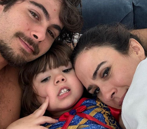 Imagem do post Saiba o real motivo de Tatá Werneck não postar fotos da filha nas redes sociais
