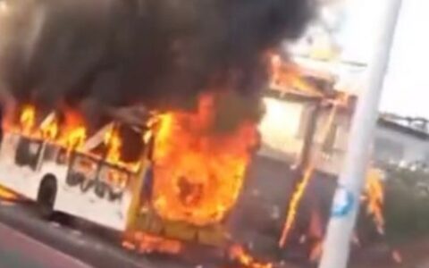Imagem do post “Foi muito rápido”, diz motorista sobre incêndio em ônibus