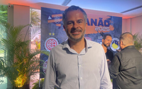 Imagem do post Presidente do Irdeb prevê crescimento de torcedores dos times baianos: “Estamos formando uma nova geração”