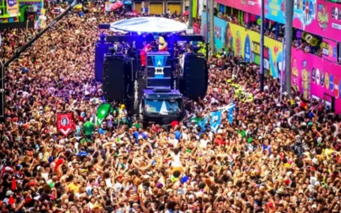 Imagem do post Carnaval da Bahia 2025 começa com grandes atrações e multidões nas ruas