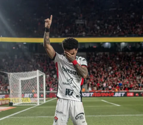 Imagem do post “Agora é manter os pés no chão”, destaca Matheuzinho